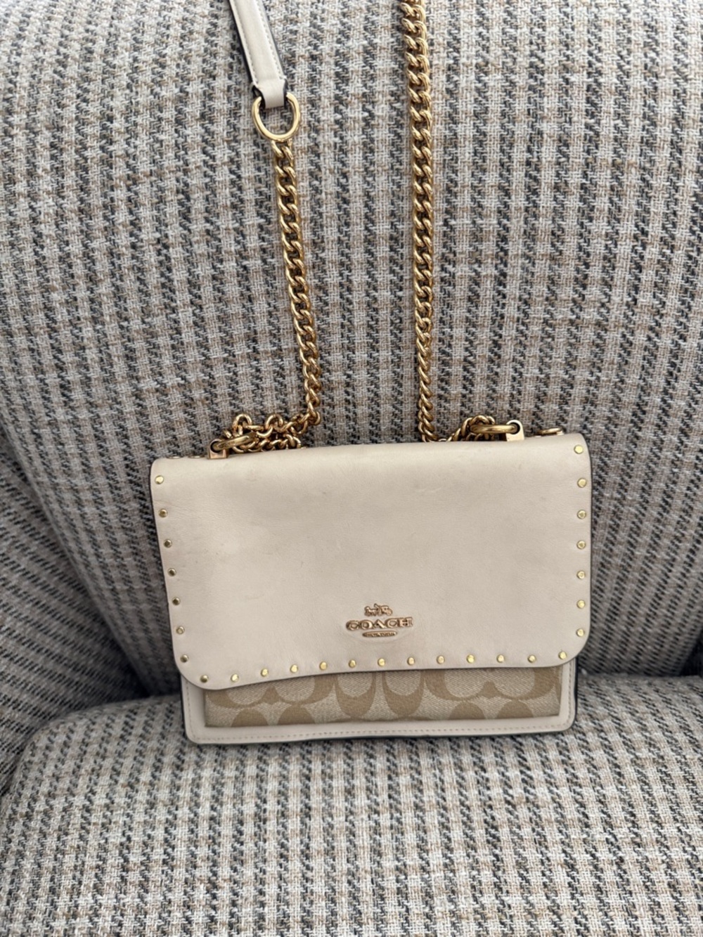 Coach Cream & Signature Canvas Crossbody with Gold Chain